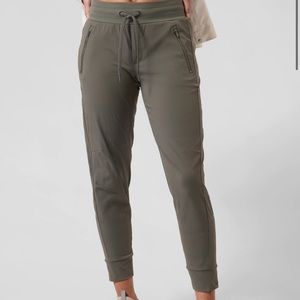 Athleta Trekkie North Jogger
